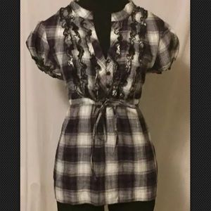 Women’s XL plaid tie waist blouse from Arizona